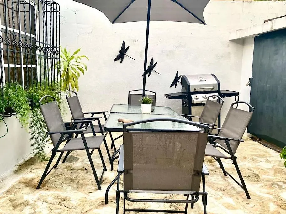 Holiday home Casa Con Parqueo Privado, Patio Y Jacuzzi. Villa Santo Domingo